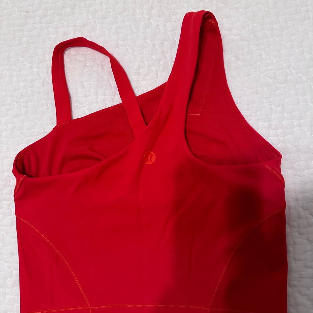 Lululemon Everlux top